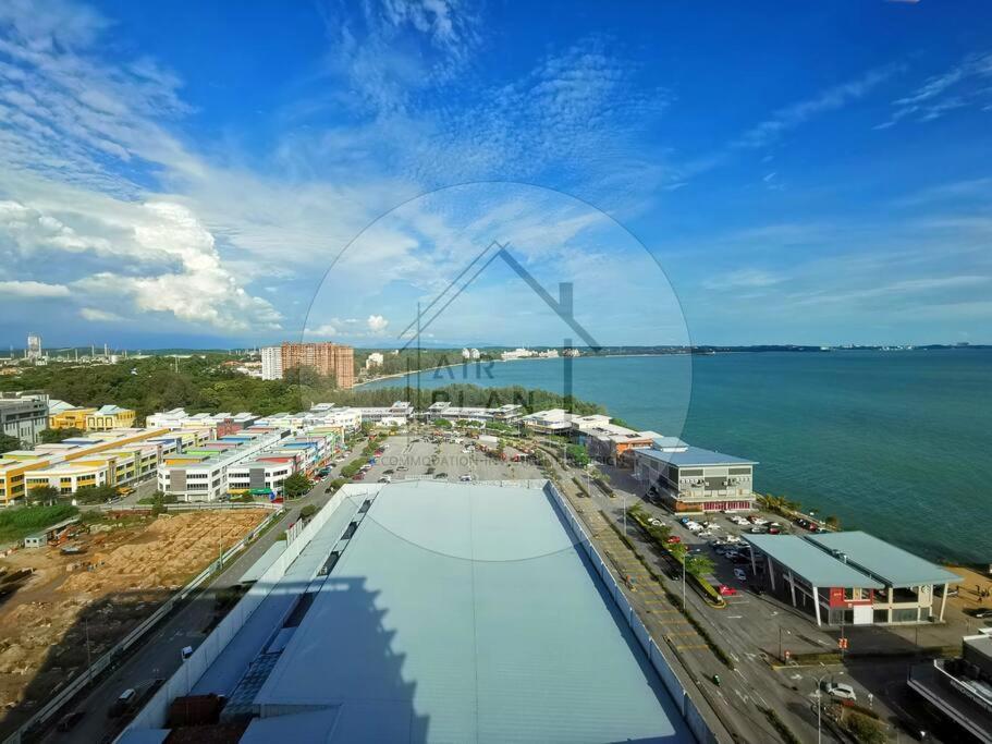 Pd D'Wharf Amazing Seaview Suite 9 Петалинг Джая Екстериор снимка